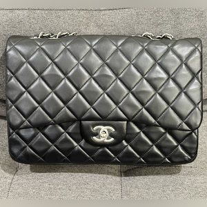 Chanel Black Lambskin Jumbo Classic Flap